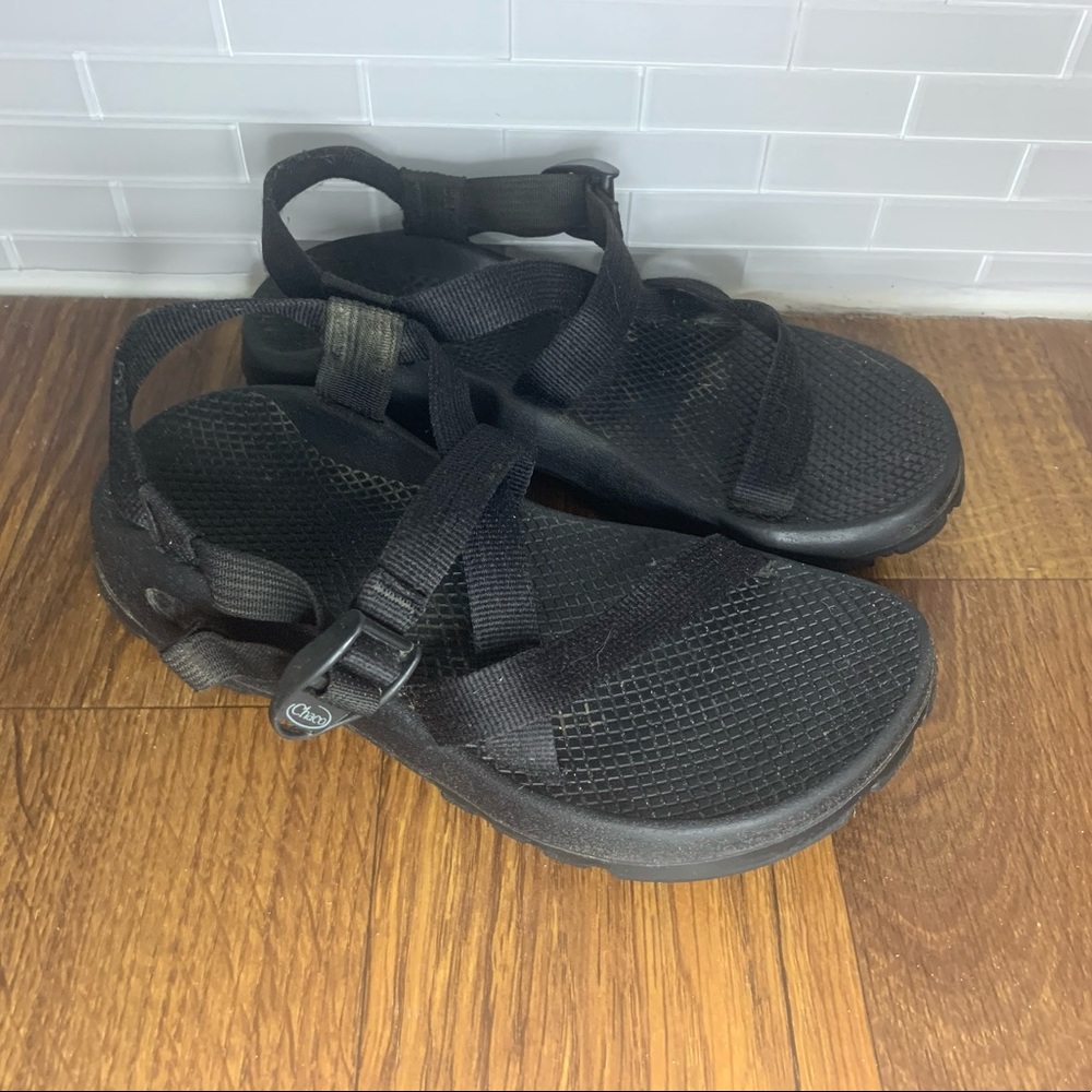 Chaco Black Sandals Women’s Size 8